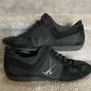 Mens Louis Vuitton suede sneakers size US7